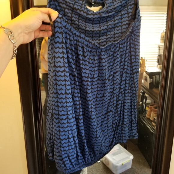 Halter Top NWOT - Picture 4 of 6